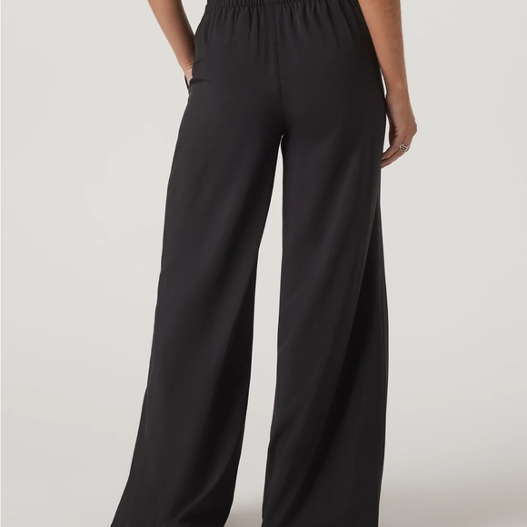 Vuori ‘Villa’ Black Wide-leg Pants - Size M - Picture 3 of 5